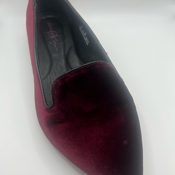 Born Crown Women’s Burgundy Velvet Loafers Sz 8 - Picture 3 of 10